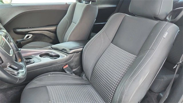 2018 Dodge Challenger 3rd Gen - Image 10 of 20