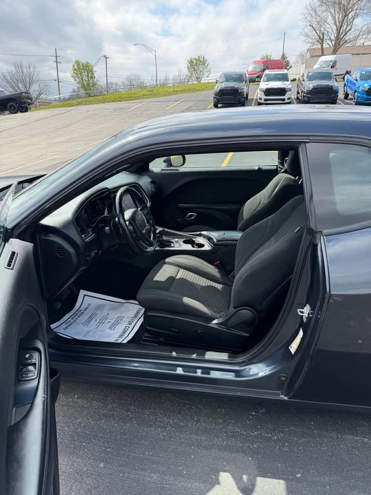 2018 Dodge Challenger 3rd Gen - Image 9 of 12