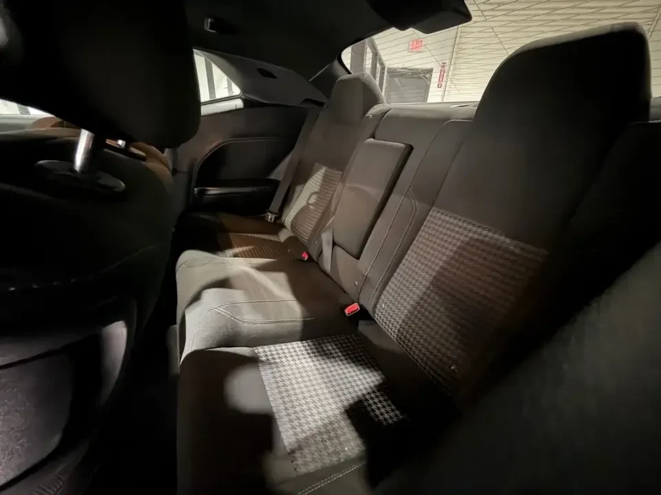 2018 Dodge Challenger 3rd Gen - Image 18 of 20