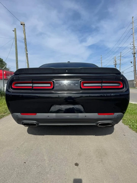 2018 Dodge Challenger 3rd Gen - Image 9 of 20