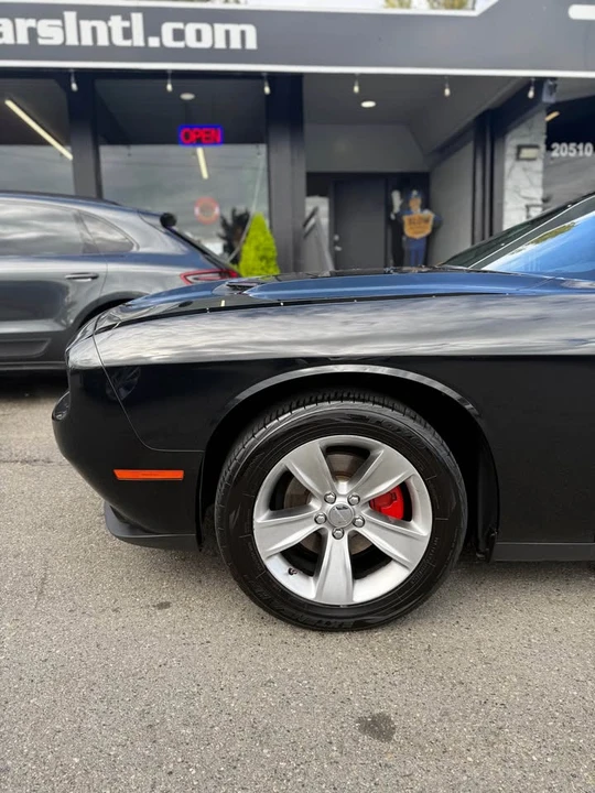 2018 Dodge Challenger 3rd Gen - Image 2 of 5