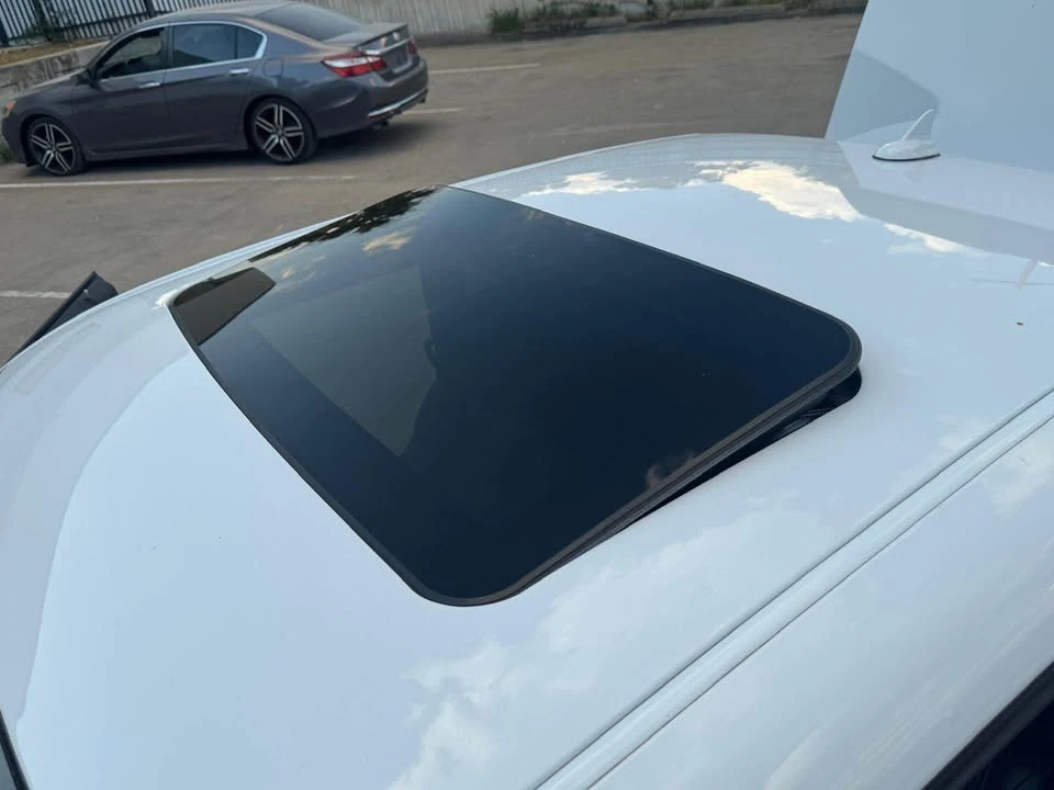 2018 Dodge Challenger 3rd Gen - Image 14 of 19