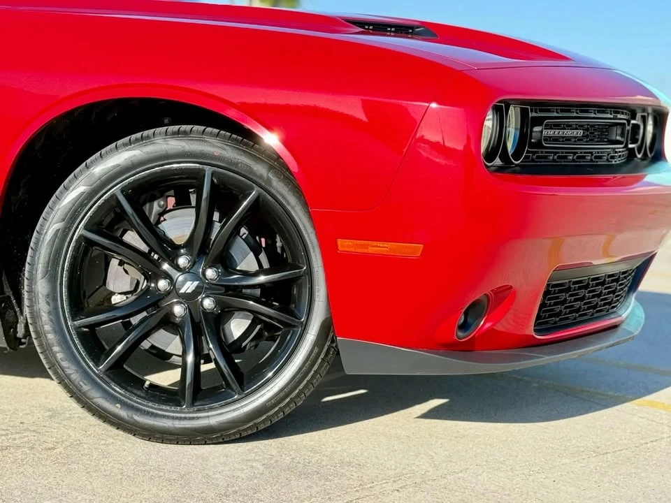 2018 Dodge Challenger 3rd Gen - Image 9 of 18