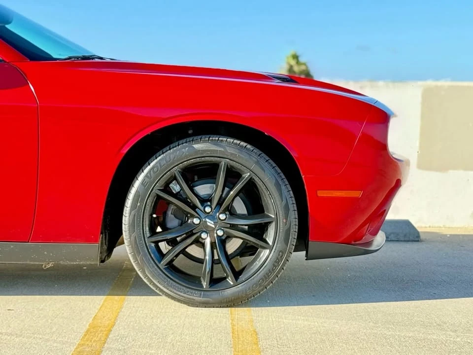 2018 Dodge Challenger 3rd Gen - Image 16 of 18