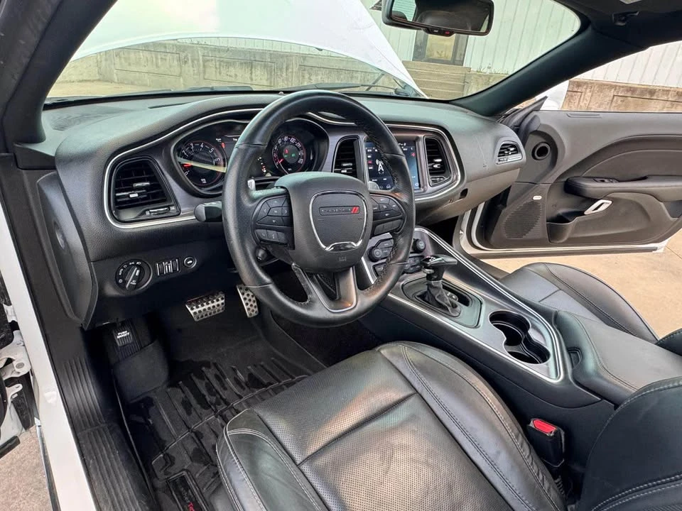 2018 Dodge Challenger 3rd Gen - Image 15 of 19