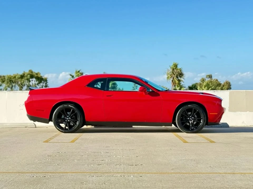 2018 Dodge Challenger 3rd Gen - Image 15 of 18