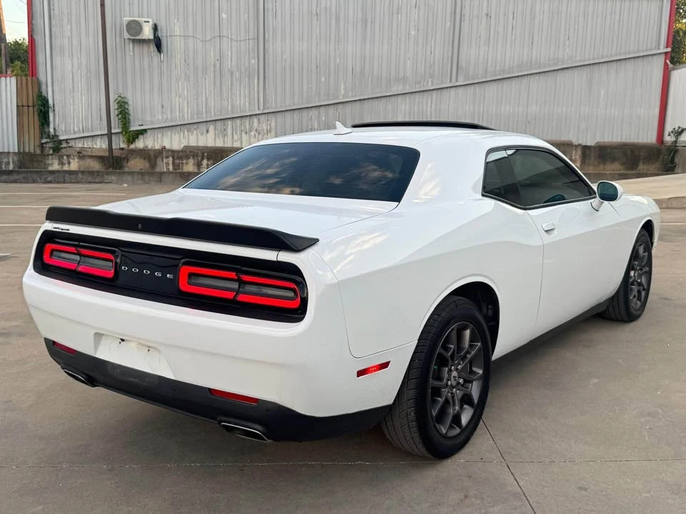 2018 Dodge Challenger 3rd Gen - Image 17 of 19