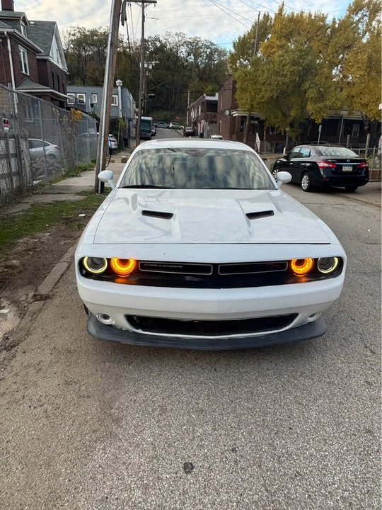 2018 Dodge Challenger 3rd Gen - Image 2 of 15