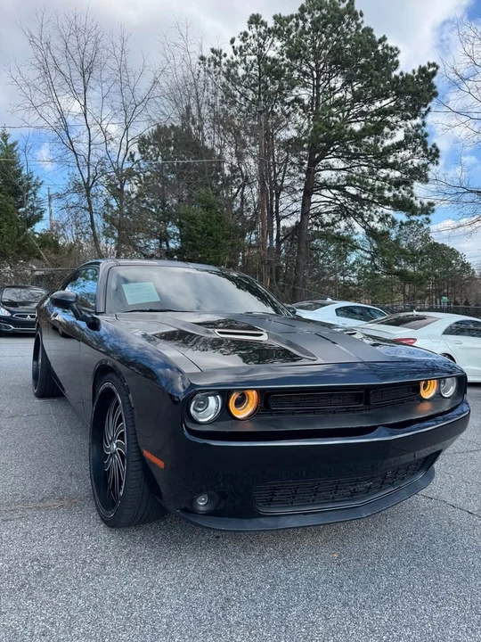 2018 Dodge Challenger - Image 2 of 4