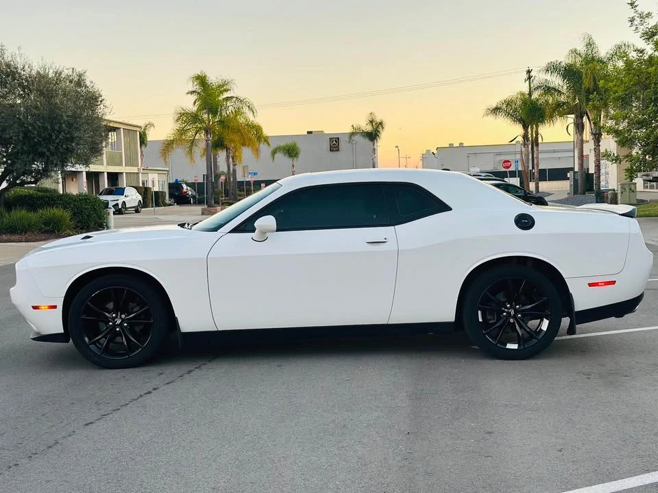 2018 Dodge Challenger 3rd Gen - Image 8 of 15