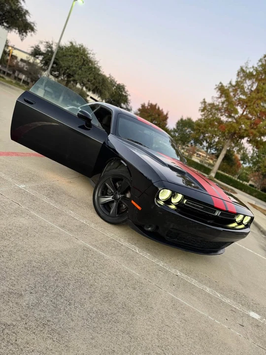 2018 Dodge Challenger 3rd Gen - Image 3 of 13