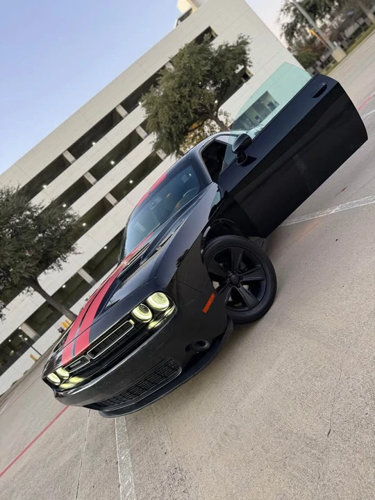 2018 Dodge Challenger 3rd Gen - Image 2 of 13