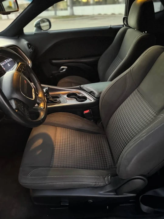 2018 Dodge Challenger 3rd Gen - Image 9 of 13