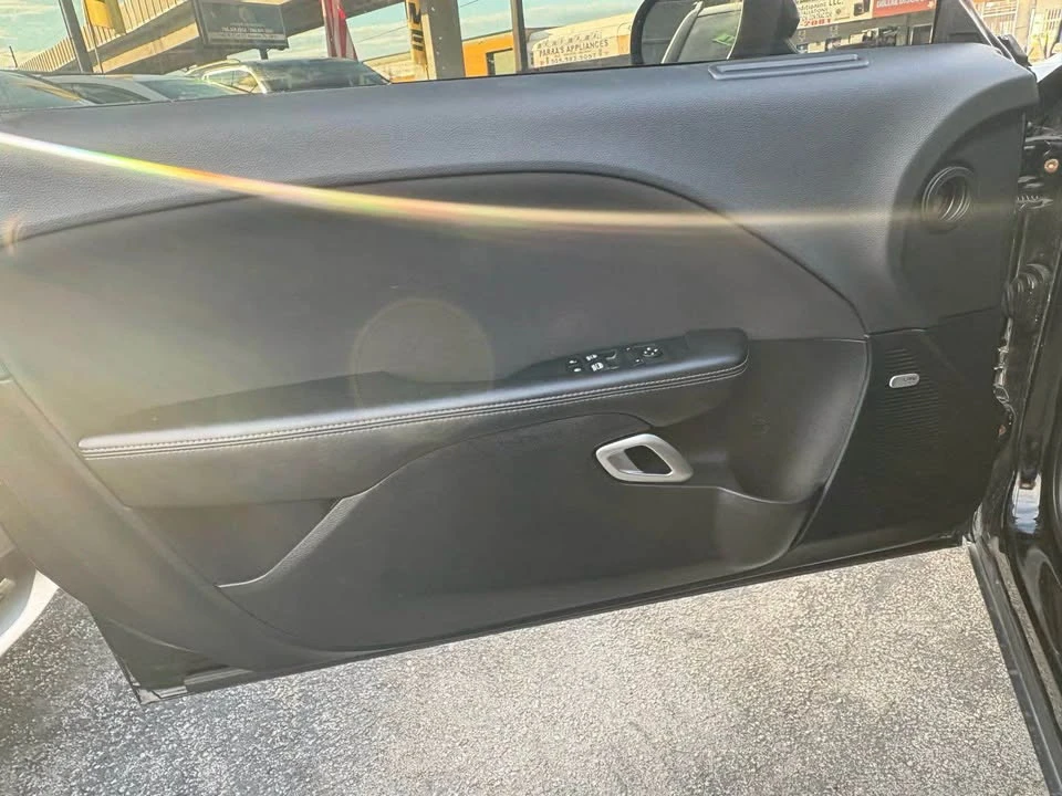 2018 Dodge Challenger 3rd Gen - Image 11 of 15