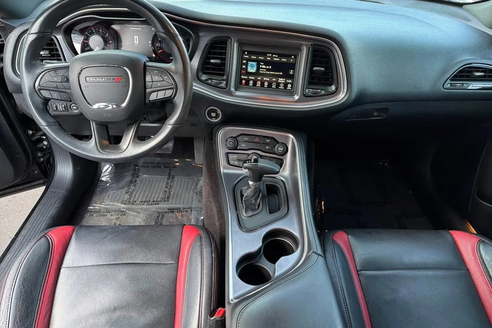 2018 Dodge Challenger 3rd Gen - Image 9 of 19