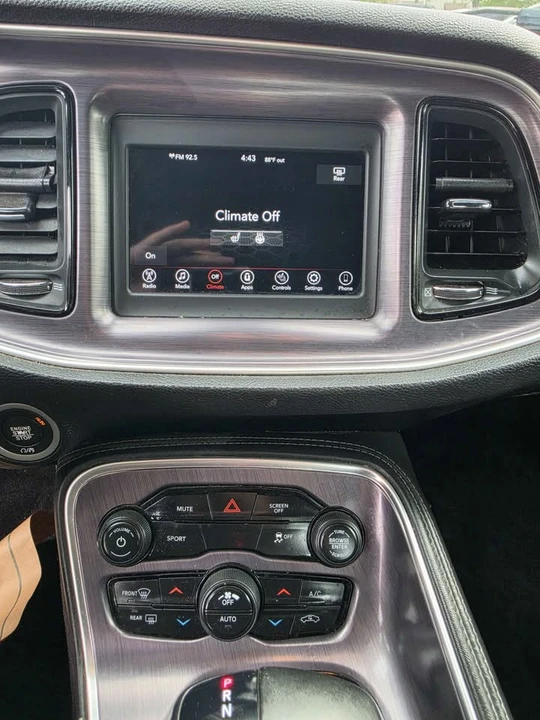2018 Dodge Challenger 3rd Gen - Image 9 of 12