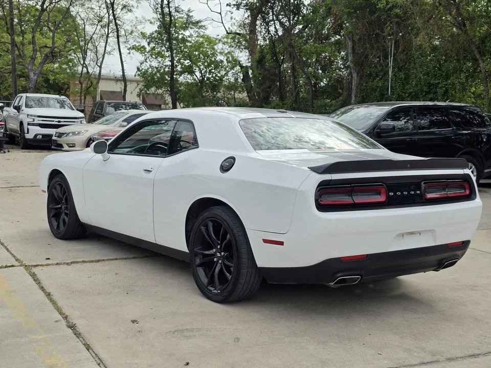 2018 Dodge Challenger 3rd Gen - Image 2 of 12