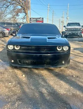 2018 Dodge Challenger SXT Coupe 2D