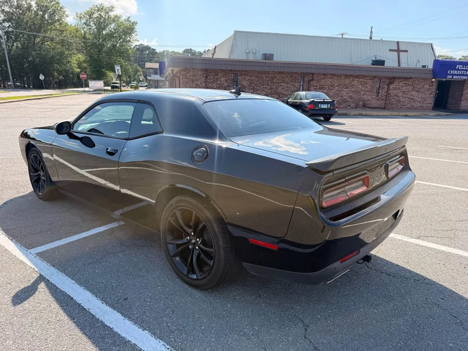 2018 Dodge Challenger 3rd Gen - Image 4 of 10