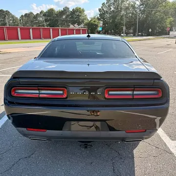 2018 Dodge Challenger SXT