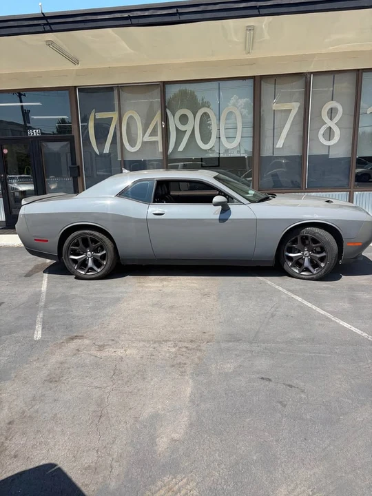 2018 Dodge Challenger 3rd Gen - Image 2 of 11