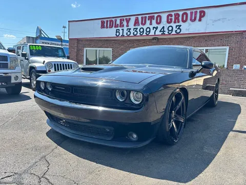 2018 Dodge Challenger SXT Coupe 2D