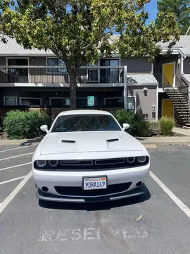 2018 Dodge Challenger SXT Coupe 2D