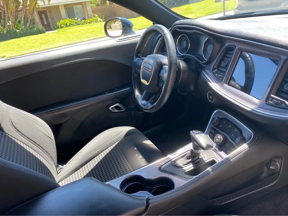 2018 Dodge Challenger 3rd Gen - Image 9 of 15