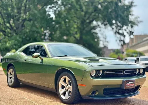 2018 Dodge Challenger SXT Coupe 2D
