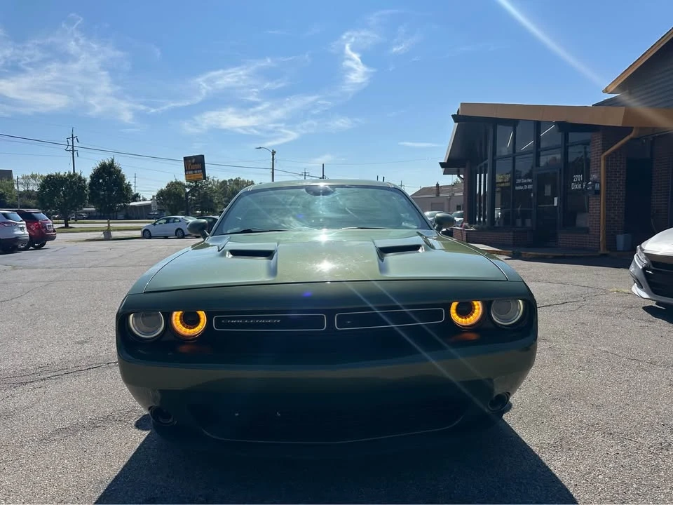 2018 Dodge Challenger 3rd Gen - Image 2 of 15