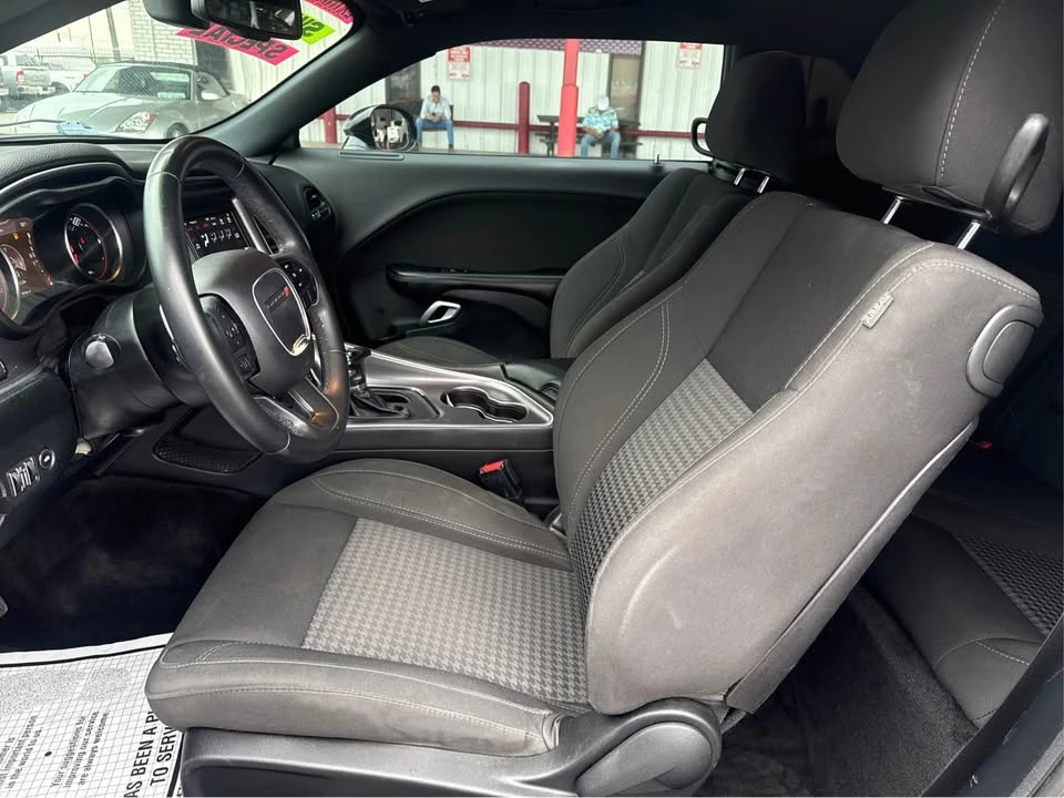 2018 Dodge Challenger 3rd Gen - Image 9 of 14