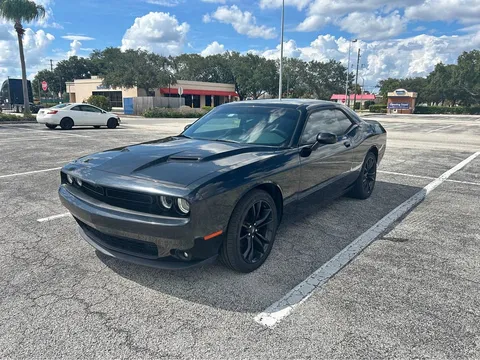 2018 Dodge Challenger SXT Coupe 2D