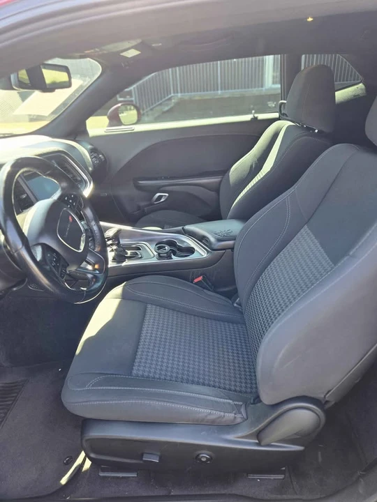 2018 Dodge Challenger 3rd Gen - Image 9 of 14