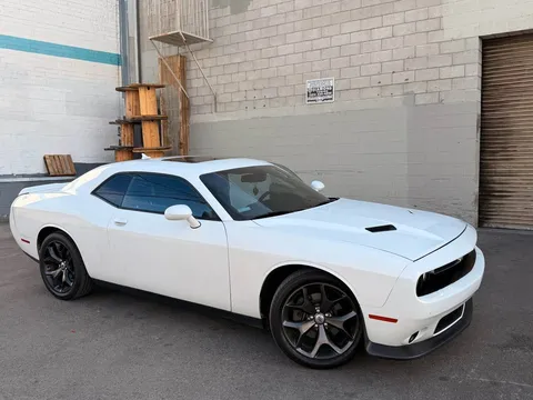 2018 Dodge Challenger SXT Coupe 2D