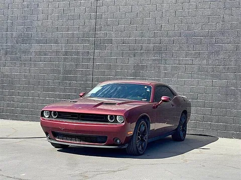 2018 Dodge Challenger SXT Coupe 2D