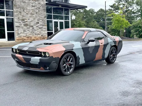 2018 Dodge Challenger SXT Coupe 2D