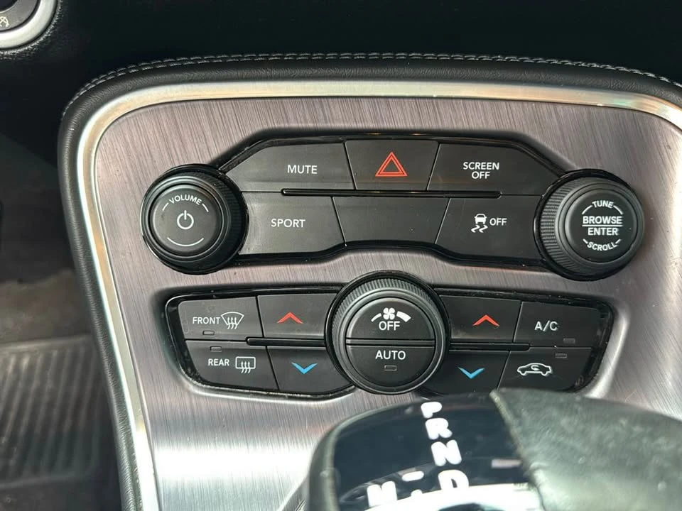 2018 Dodge Challenger 3rd Gen - Image 16 of 20