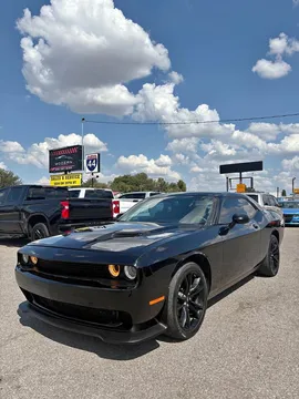 2018 Dodge Challenger SXT Coupe 2D