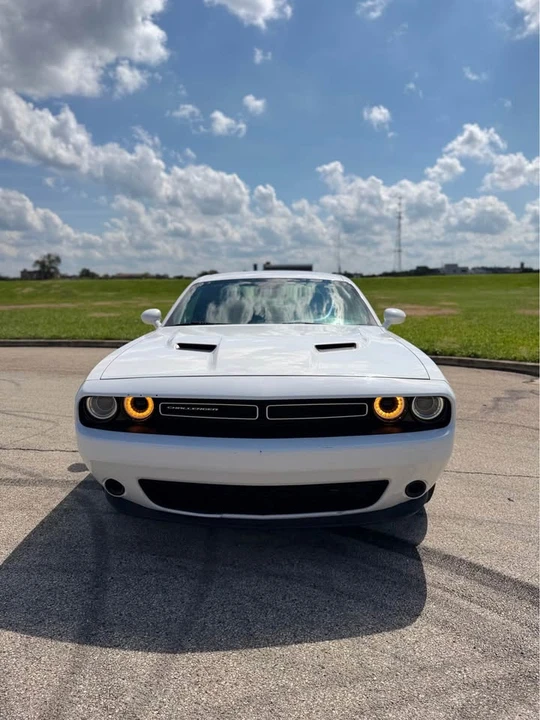 2018 Dodge Challenger 3rd Gen - Image 2 of 12
