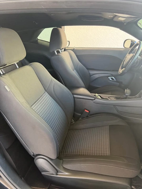 2018 Dodge Challenger 3rd Gen - Image 8 of 14