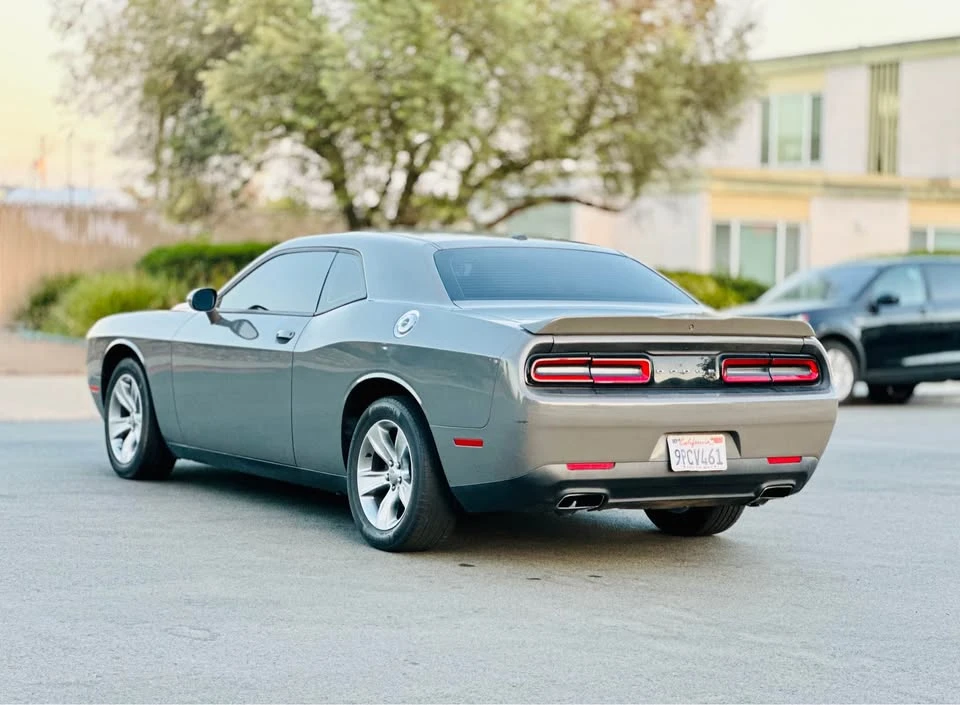 2018 Dodge Challenger 3rd Gen - Image 5 of 14