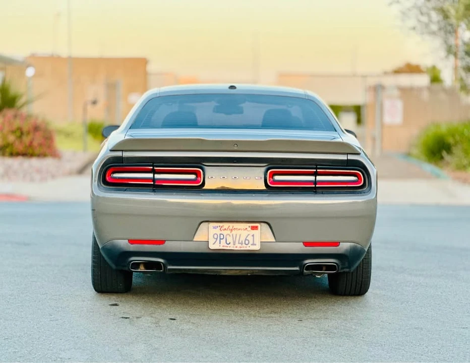 2018 Dodge Challenger 3rd Gen - Image 4 of 16