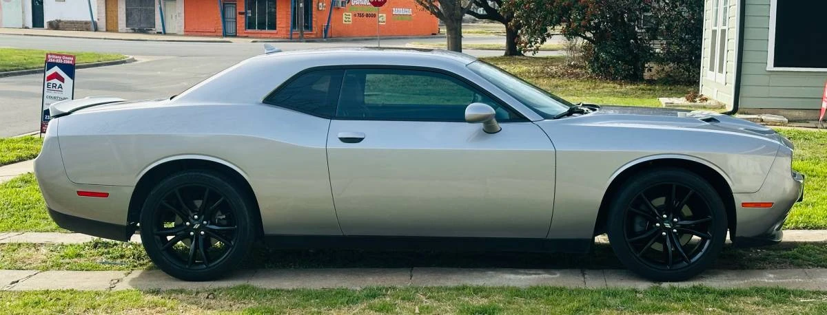 2018 Dodge Challenger 3rd Gen - Image 5 of 10