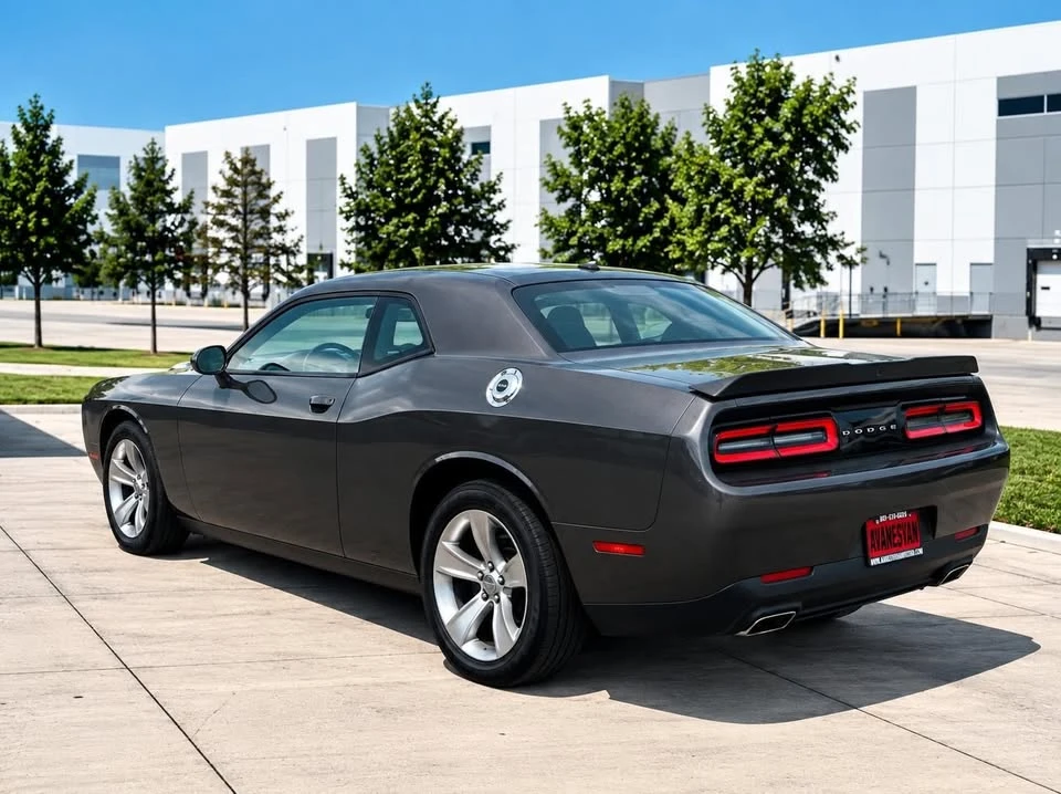 2018 Dodge Challenger 3rd Gen - Image 4 of 11