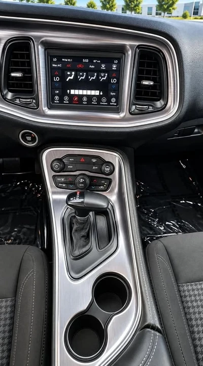 2018 Dodge Challenger 3rd Gen - Image 10 of 11