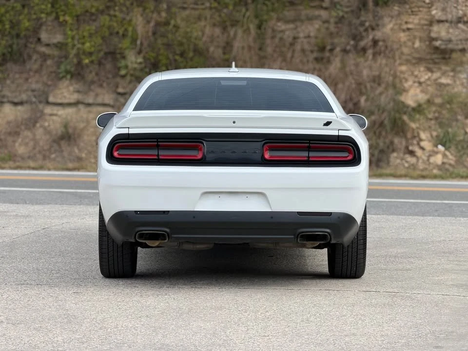 2018 Dodge Challenger 3rd Gen - Image 5 of 14