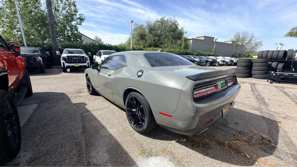 2018 Dodge Challenger 3rd Gen - Image 4 of 9
