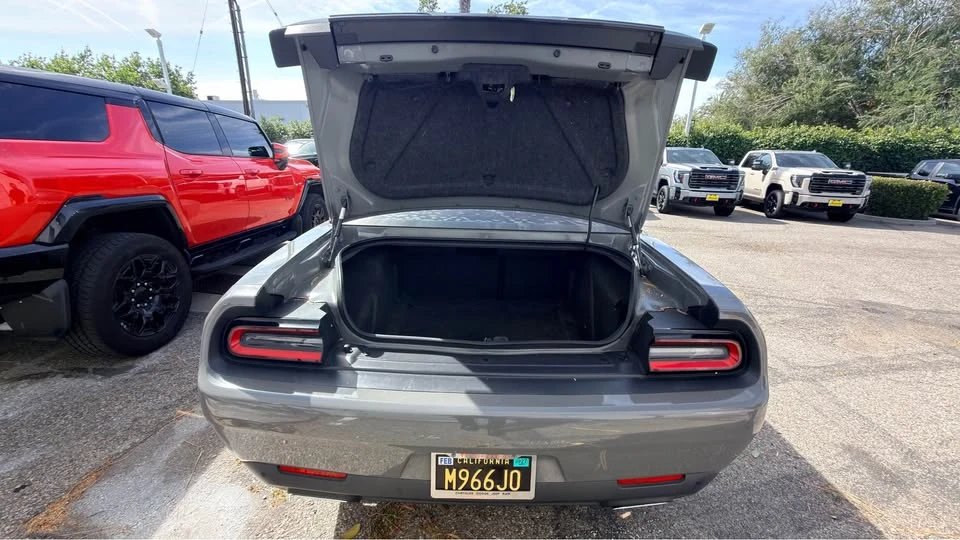 2018 Dodge Challenger 3rd Gen - Image 6 of 9