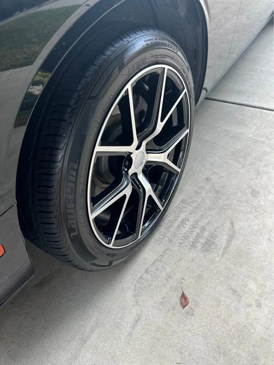 2018 Dodge Challenger 3rd Gen - Image 7 of 15