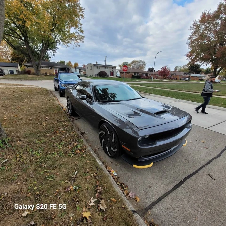 2018 Dodge Challenger 3rd Gen - Image 2 of 3